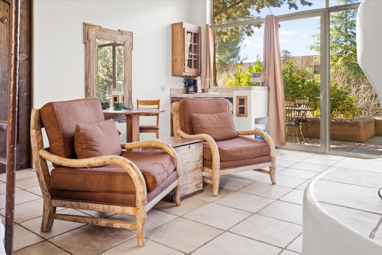 Adobe Village Villa With Private Patio - Sunset Villa Седона Екстериор снимка