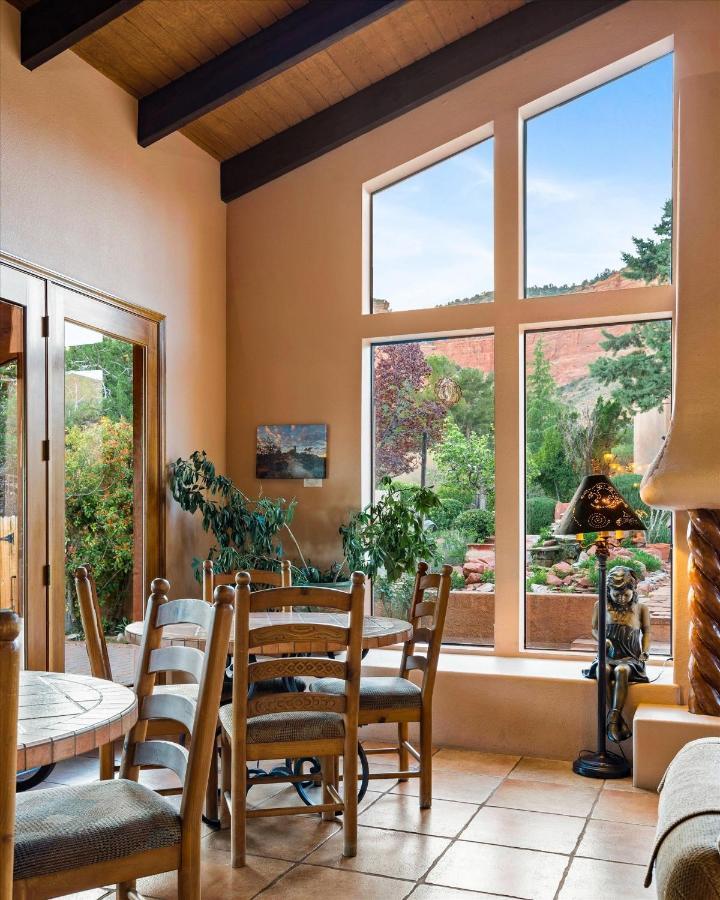 Adobe Village Villa With Private Patio - Sunset Villa Седона Екстериор снимка